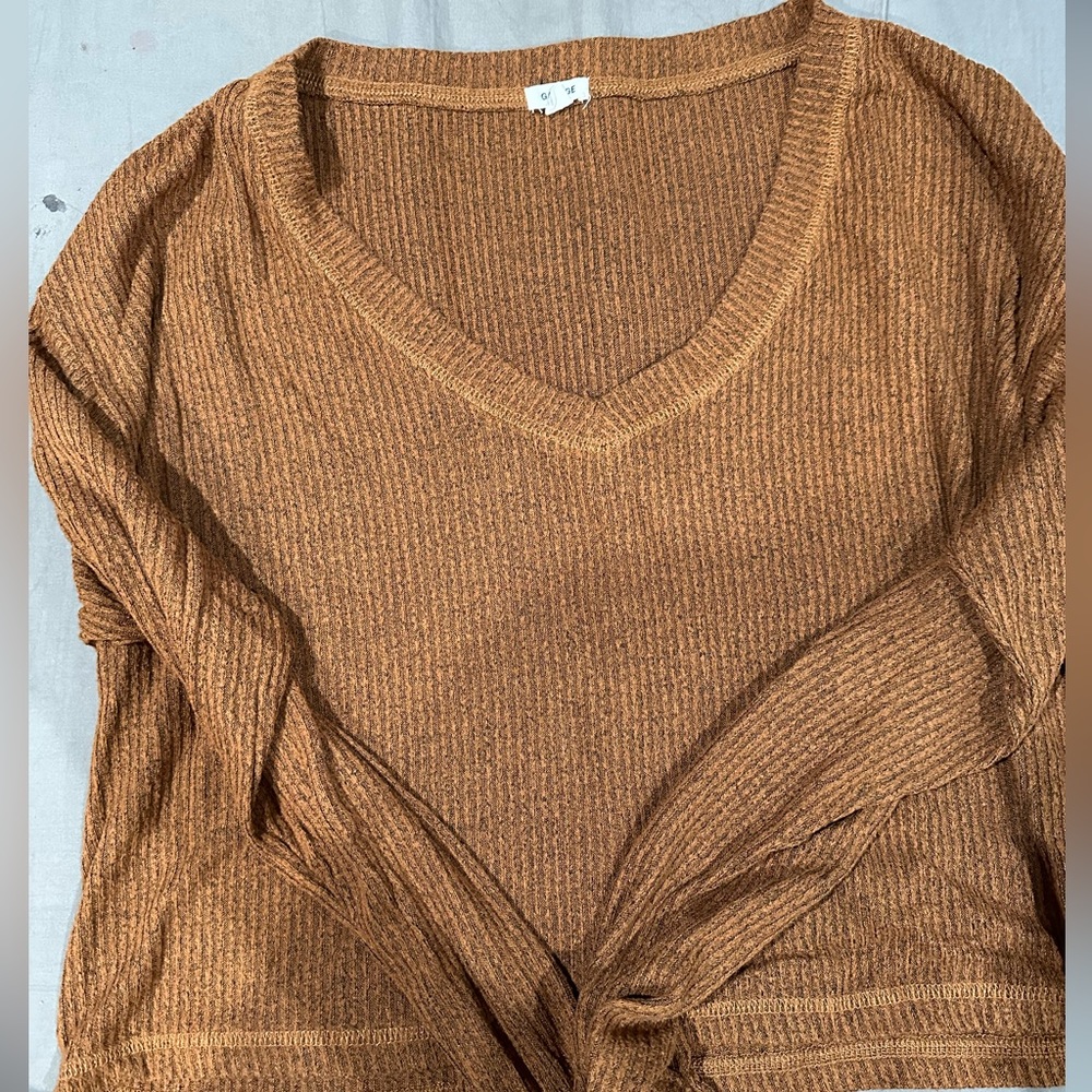 Garage vneck top